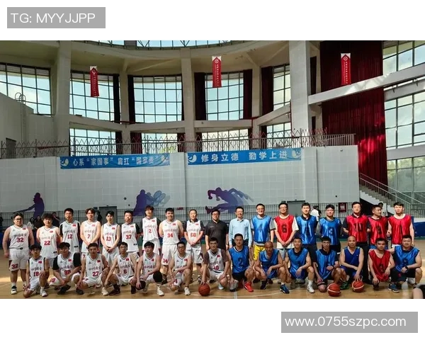 成都篮球队与武汉篮球队赛后分析力量对比及战术总结