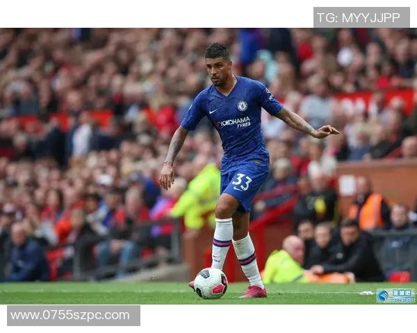 陈霆在足球界的地位与成就分析是否可以称其为足球明星 陈霆在足球界的地位与成就分析是否可以称其为足球明星