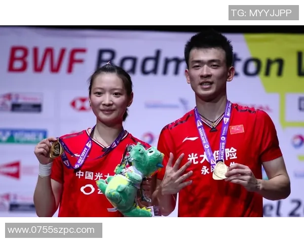 成都羽毛球队与杭州羽毛球队赛后复盘分析两队节奏与战术对比 成都羽毛球队与杭州羽毛球队赛后复盘分析两队节奏与战术对比